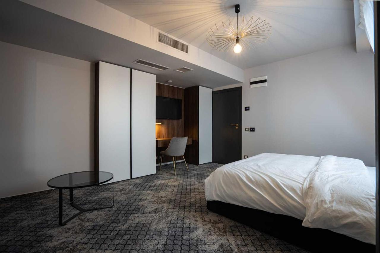 Hotel Cristal Cluj-Napoca Eksteriør bilde