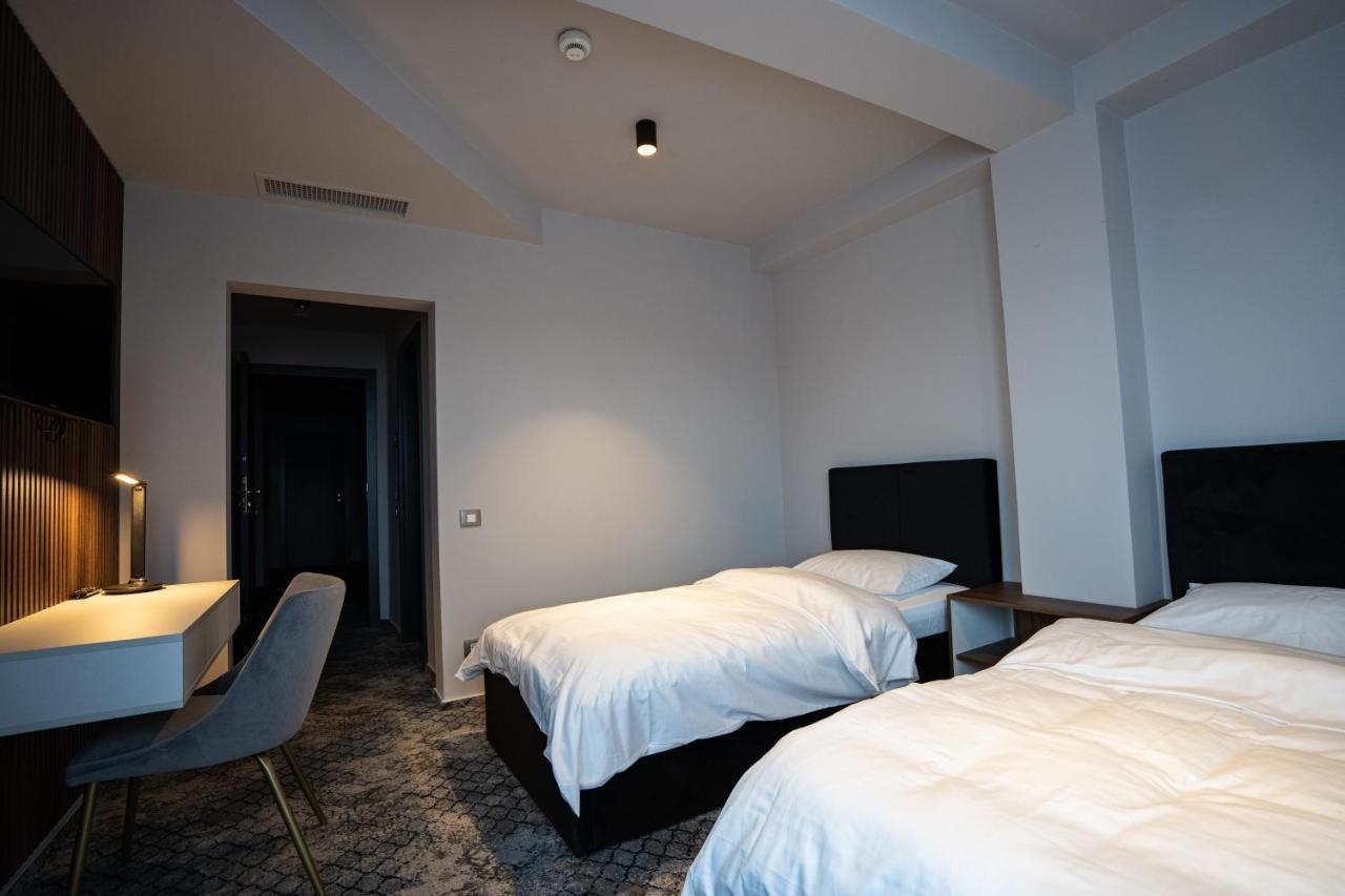 Hotel Cristal Cluj-Napoca Eksteriør bilde