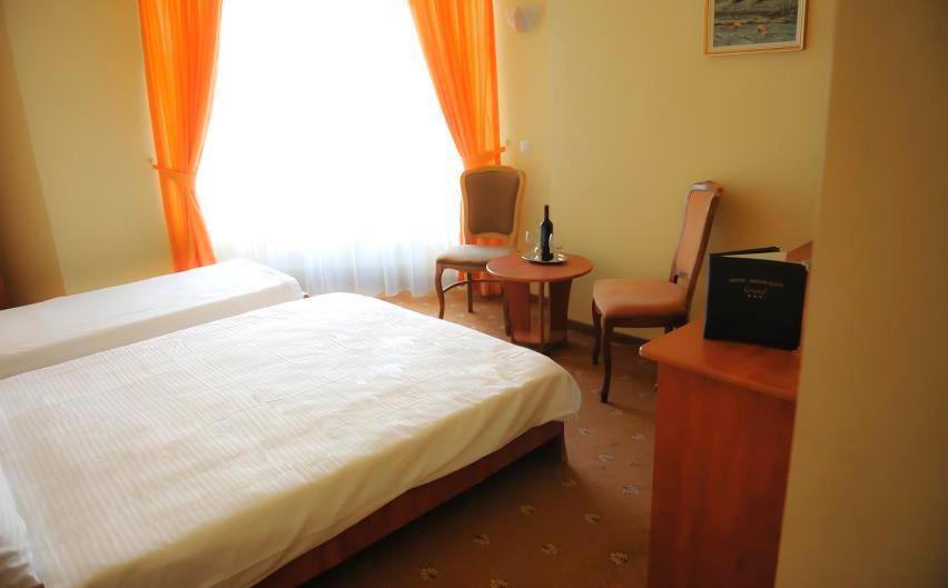Hotel Cristal Cluj-Napoca Eksteriør bilde
